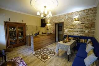 Хостелы Hostel Daisy Кутаиси-0